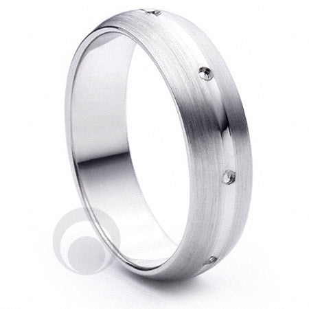 Platinum Wedding Ring Beso